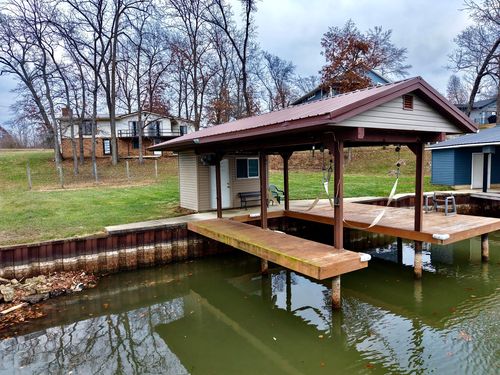 15981 N Hillcrest Dr, Effingham, IL, 62401-7684 | Card Image