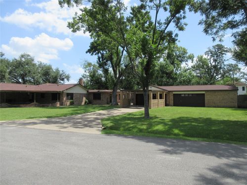 9213 Hammerly Blvd, Houston, TX, 77080-5532 | Card Image