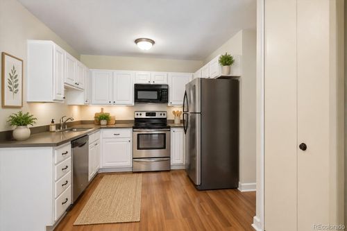 b1-720 S Clinton St, Denver, CO, 80247-1562 | Card Image