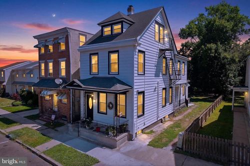 225 Stacy St, BURLINGTON, NJ, 08016-1505 | Card Image