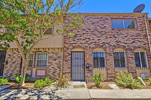 4223 Savannah Ln, Sacramento, CA, 95823-3507 | Card Image