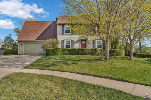 3609 Nicholas Ct, Topeka, KS, 66610-1188 | Card Image