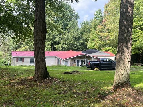 1567 Pulaski Mercer Rd, E Lackawannock Twp, PA, 16137 | Card Image