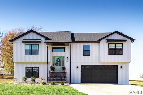 415 Cook St, Troy, IL, 62294-1833 | Card Image
