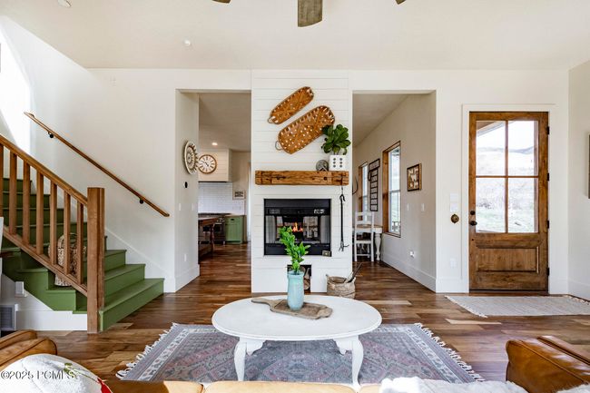 4611 S Cove Ln, Home with 3 bedrooms, 3 bathrooms and null parking in Daniel UT | Image 47