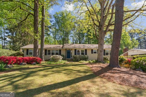 2562 Circlewood Rd Ne, Atlanta, GA, 30345-1958 | Card Image
