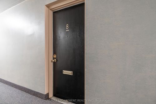 8-519 Claridge Rd, Burlington, ON, L7N2S1 | Card Image