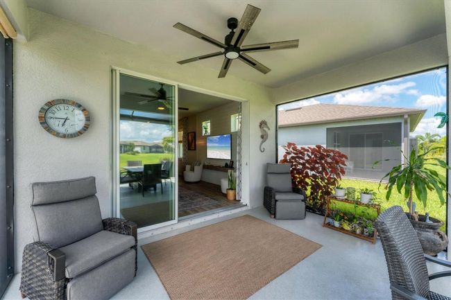 Covered lanai | Image 29