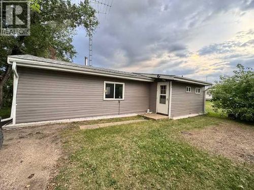 303 2nd Ave W, Maidstone, SK, S0M1M0 | Card Image