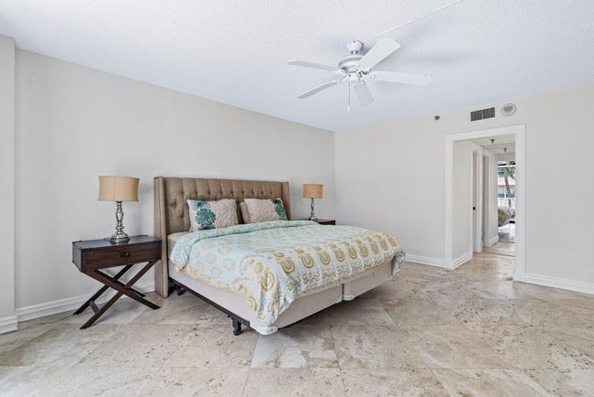 APT-304 - 2917 S Ocean Blvd, Condo with 2 bedrooms, 2 bathrooms and null parking in Highland Beach FL | Image 18