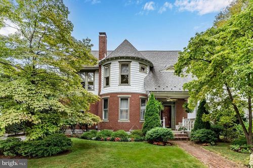 24 N 23rd St, CAMP HILL, PA, 17011-3816 | Card Image