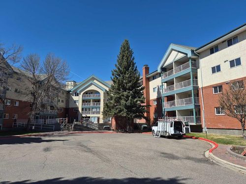 418-20 3 St S, Lethbridge, AB, T1J4P1 | Card Image