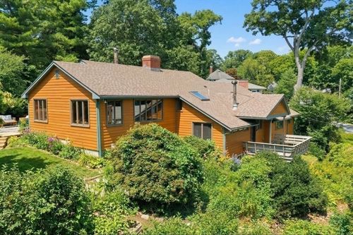19 Curve St, Wakefield, MA, 01880-1503 | Card Image