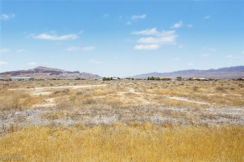 1890 Francine St, Pahrump, NV, 89060-2977 | Card Image