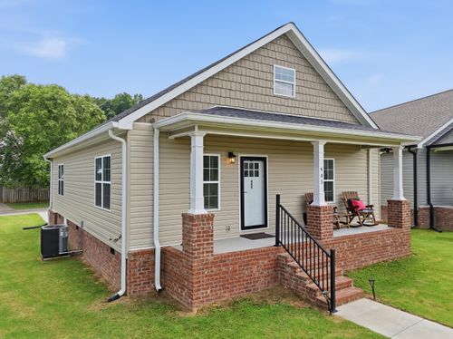 405 Coahulla Creek Dr, Dalton, GA, 30721-6769 | Card Image