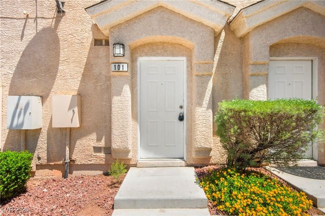 UNIT-101 - 9338 Square Dance Pl, Townhouse with 2 bedrooms, 2 bathrooms and null parking in Las Vegas NV | Image 8