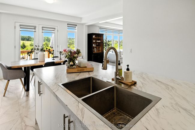 82 Calypso Ave, House other with 5 bedrooms, 4 bathrooms and 2 parking in Minesing ON | Image 18