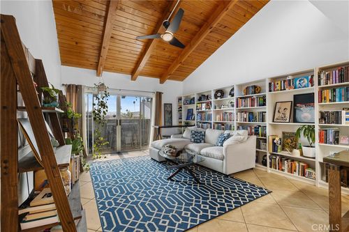 332-20134 Leadwell St, Winnetka, CA, 91306-3024 | Card Image