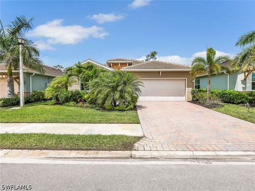 323 Tamarindo Ln, Naples, FL, 34114-8358 | Card Image