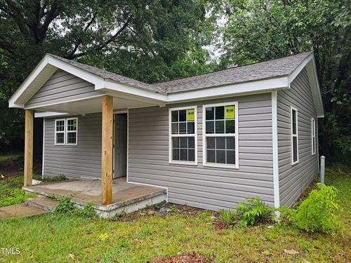 109 Raynor St, Goldsboro, NC, 27530-2019 | Card Image