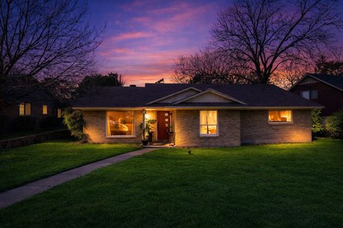 1623 Hanging Cliff Dr, Dallas, TX, 75224-4121 | Card Image