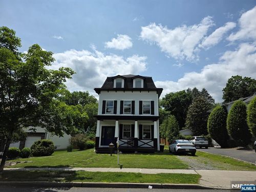 126 Closter Dock Rd, Closter, NJ, 07624-1224 | Card Image