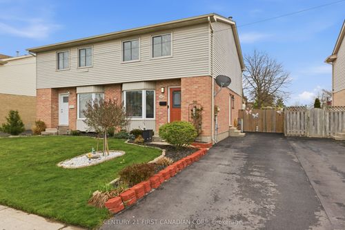195 Martinet Ave, London, ON, N5V4K3 | Card Image