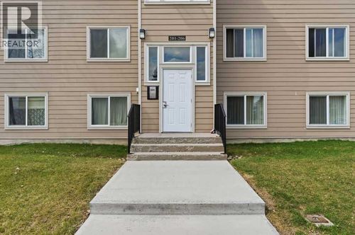 315 Heritage Dr Se, Calgary, AB, T2H1N2 | Card Image