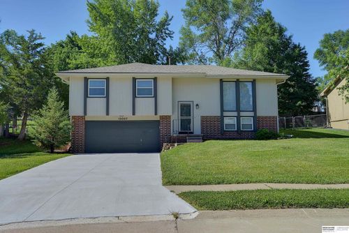13007 Laurel Ave, Omaha, NE, 68164-1365 | Card Image