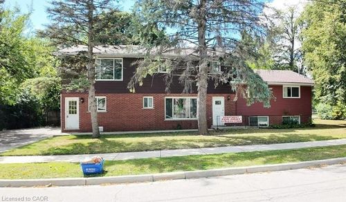 379 Holly St, Waterloo, ON, N2L4G5 | Card Image