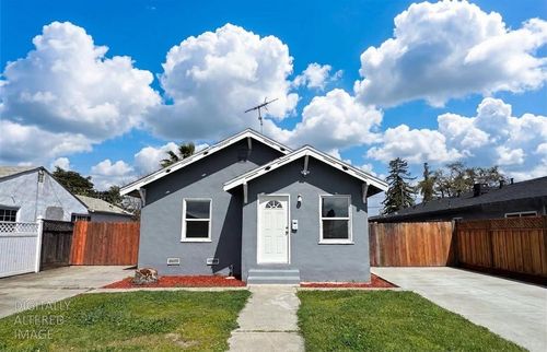 751 Nevada St, Manteca, CA, 95337-5421 | Card Image