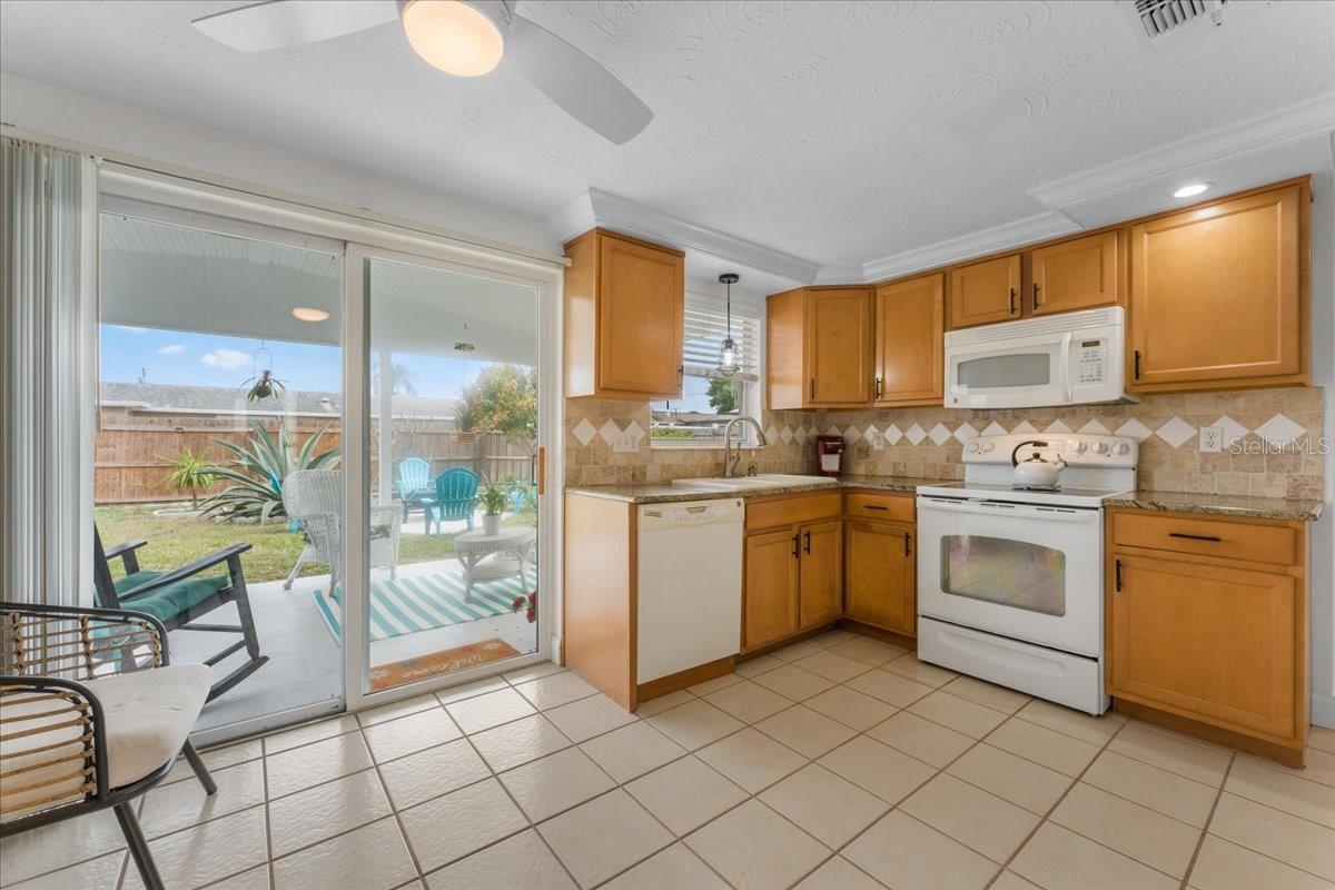 Residential in HOLIDAY 3