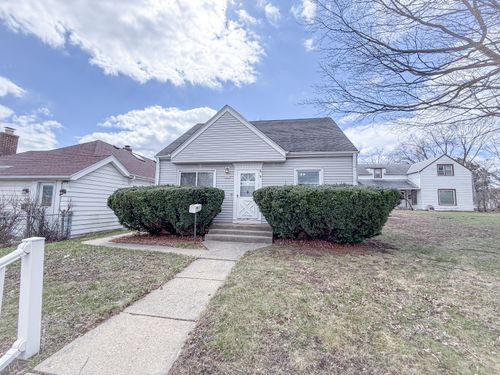 9007 W Greenfield Ave, WEST ALLIS, WI, 53214-2808 | Card Image