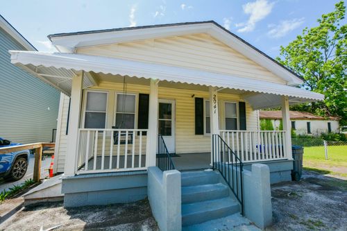 2041 Groveland Ave, Charleston, SC, 29405-8139 | Card Image