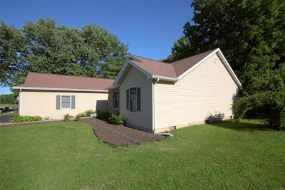 1710 Doe Run Drive, House other with 3 bedrooms, 2 bathrooms and 4 parking in Vandalia IL | Image 3