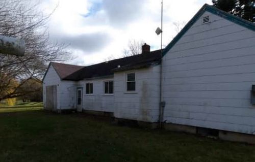 4939 State St, Gagetown, MI, 48735-9701 | Card Image