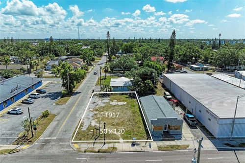 1917 Tamiami Trl, Bradenton, FL, 34205-7152 | Card Image