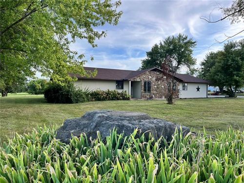 1906 Maple Rd, Fort Scott, KS, 66701-8366 | Card Image