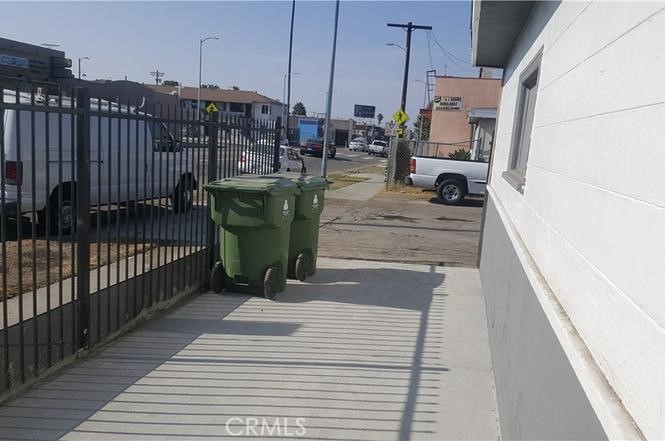 Residential Income in Los Angeles 3