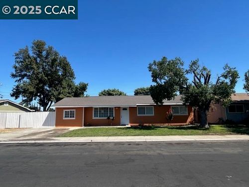 1105 Latimer Ave, Modesto, CA, 95351-4639 | Card Image