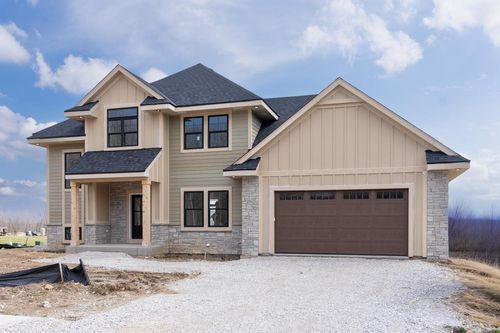 N66W21075 Sweet Clover Drive, Menomonee Falls, WI, 53051 | Card Image