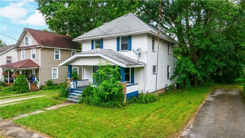 309 Superior St, Newton Falls, OH, 44444-1750 | Card Image