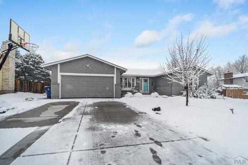 4209 Blueflax Dr, Pueblo, CO, 81001-1103 | Card Image