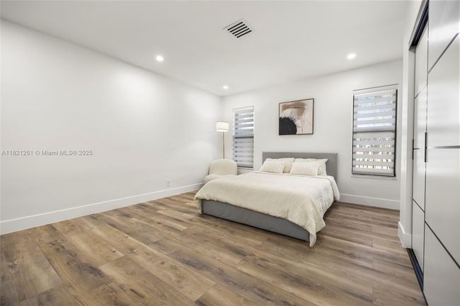 3910 Ne 27 Th Ter, House other with 4 bedrooms, 3 bathrooms and null parking in Lighthouse Point FL | Image 25