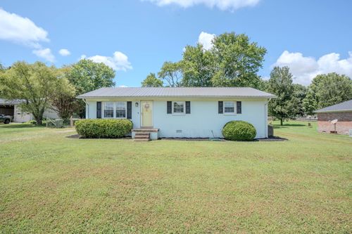 910 Willow Dr, Lawrenceburg, TN, 38464-3923 | Card Image