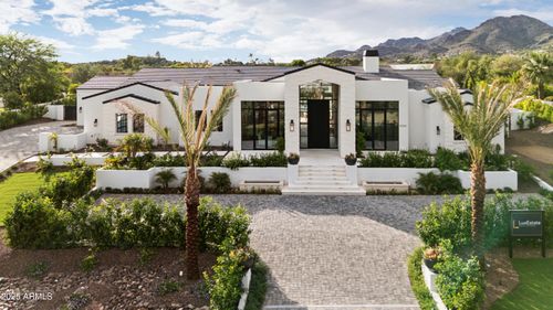 4534 E Pebble Ridge Rd, Paradise Valley, AZ, 85253-4034 | Card Image