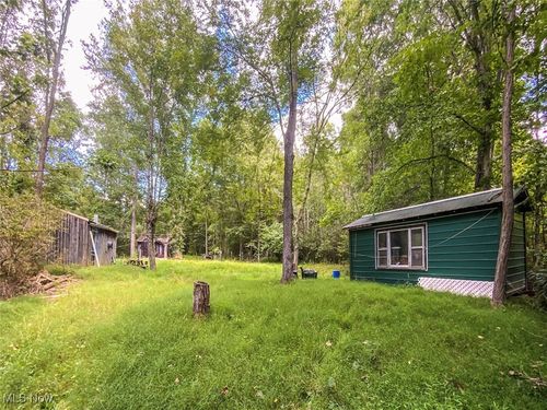 62250 Batesville Rd, Quaker City, OH, 43773-8910 | Card Image