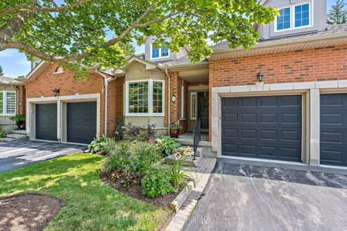 12 Fairway Lane, Guelph, ON, N1E7A9 | Card Image