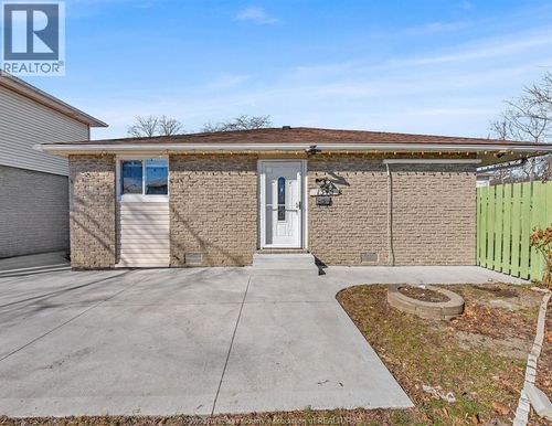 1345 Bentcliffe Crt, Windsor, ON, N8S4L2 | Card Image