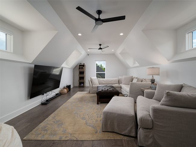 1555 Maple Cir, House other with 5 bedrooms, 5 bathrooms and null parking in Tyler TX | Image 25